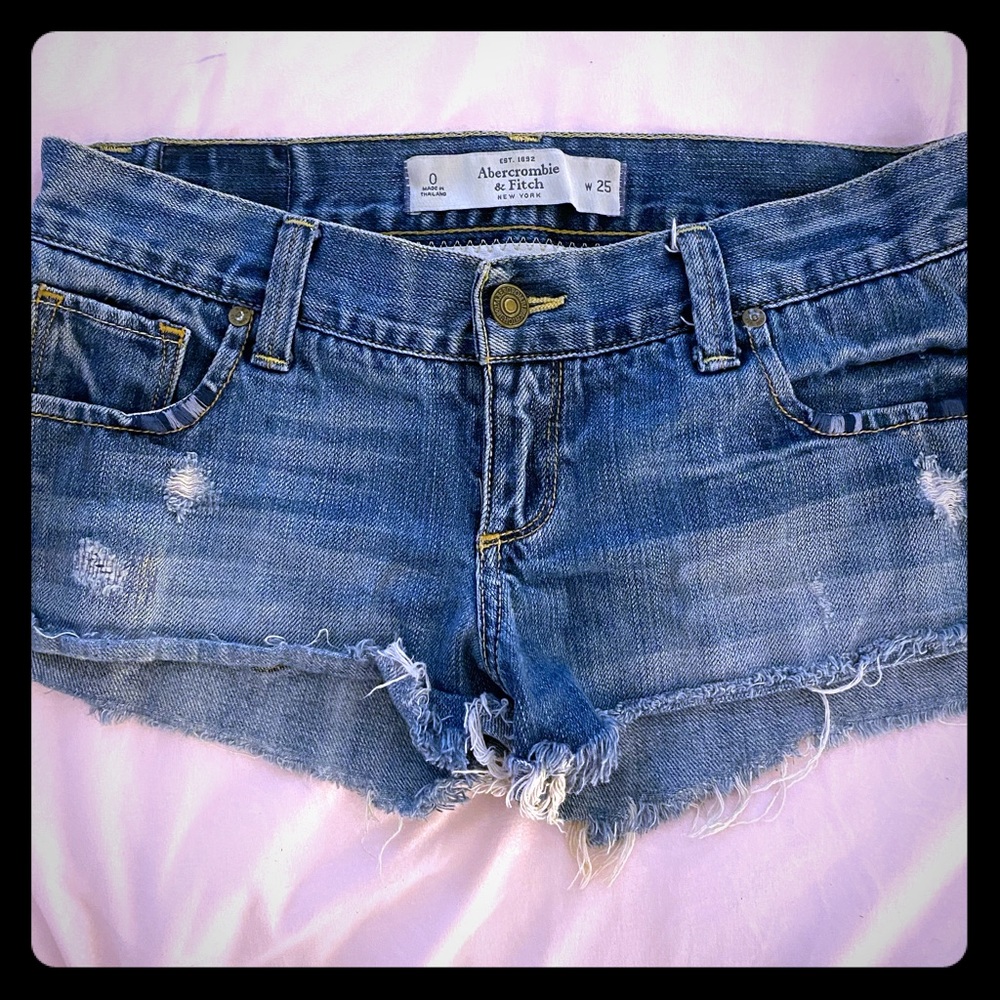 Abercrombie & Fitch size 0 jean booty shorts